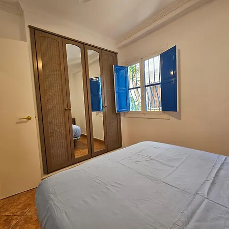 Casita Azul Muy Cerca Del Mar * Oliva